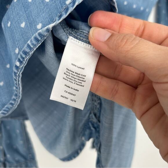 Talbots Chambray Button Down Polka Dot Shirt Size MP Summer Casual - Picture 5 of 5